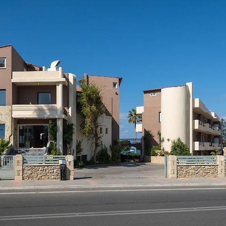 Hotel Haris On The Beach Agia Marina  Exterior photo