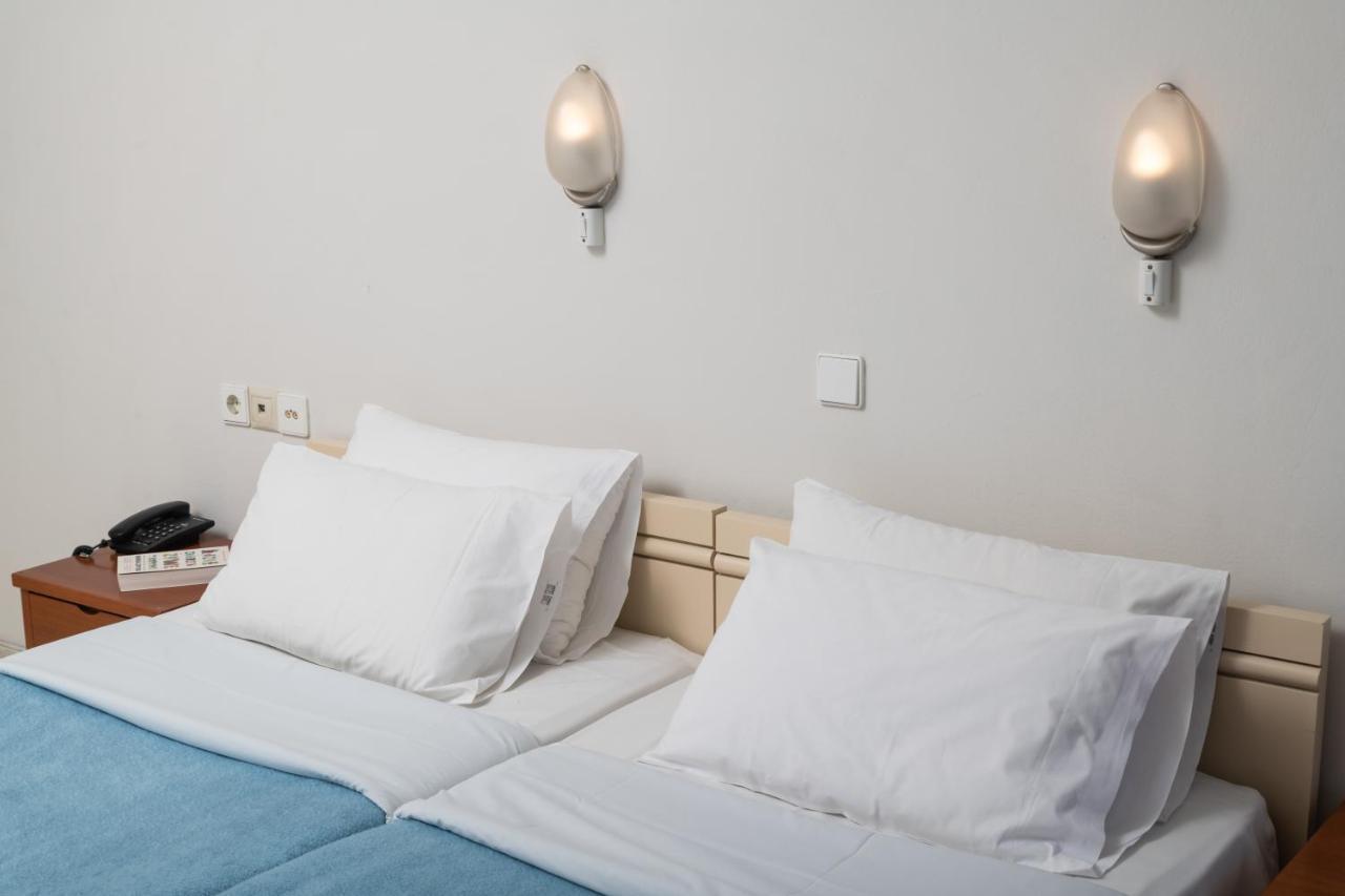 Hotel Haris On The Beach Agia Marina  Exterior photo
