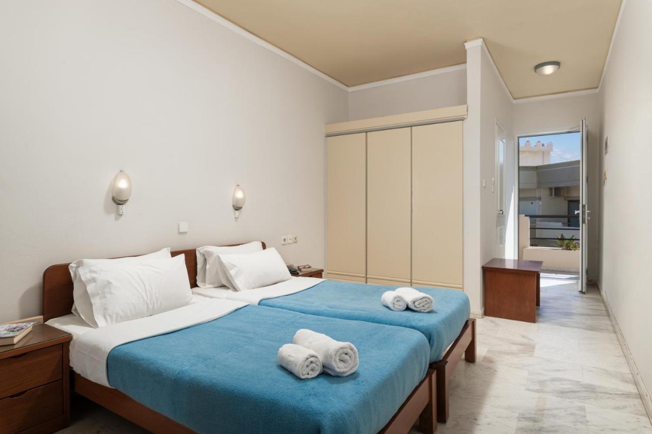 Hotel Haris On The Beach Agia Marina  Exterior photo