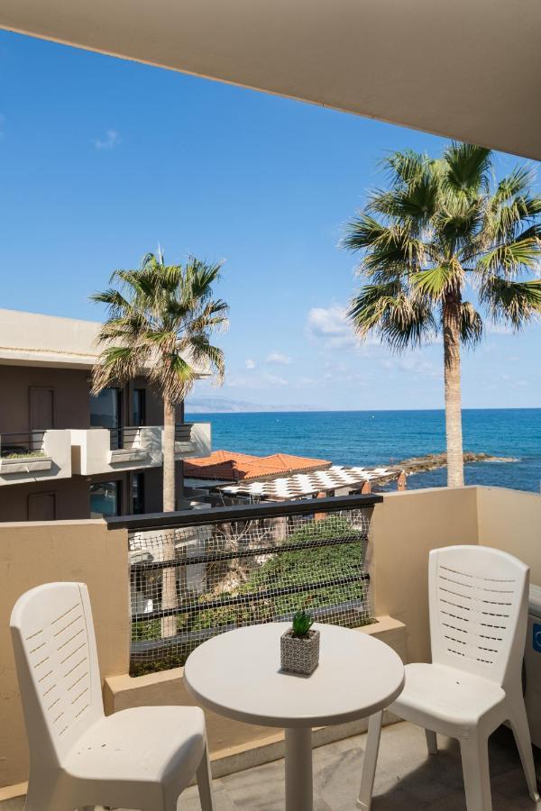 Hotel Haris On The Beach Agia Marina  Exterior photo