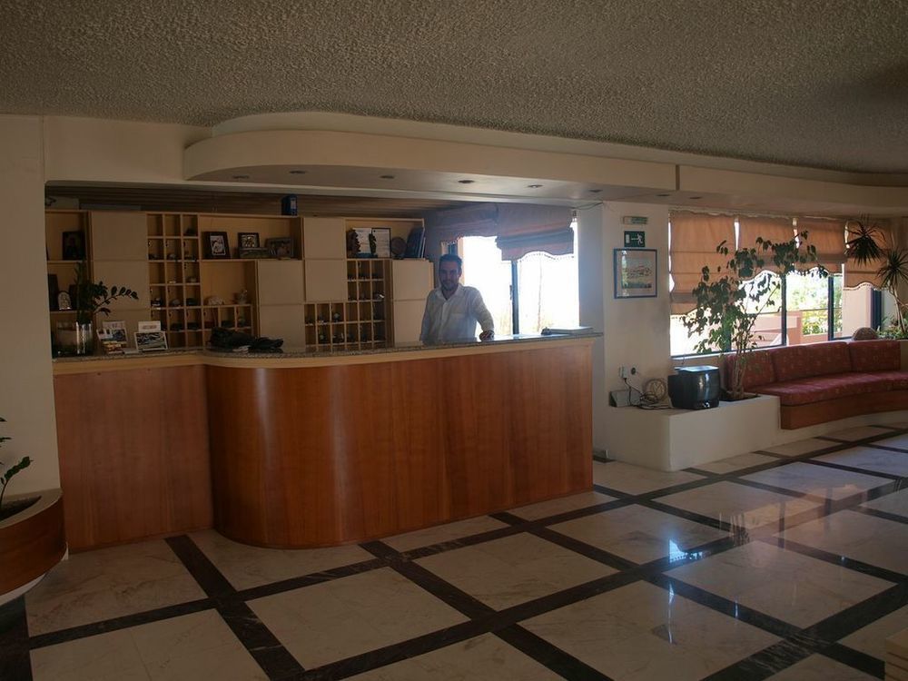 Hotel Haris On The Beach Agia Marina  Exterior photo