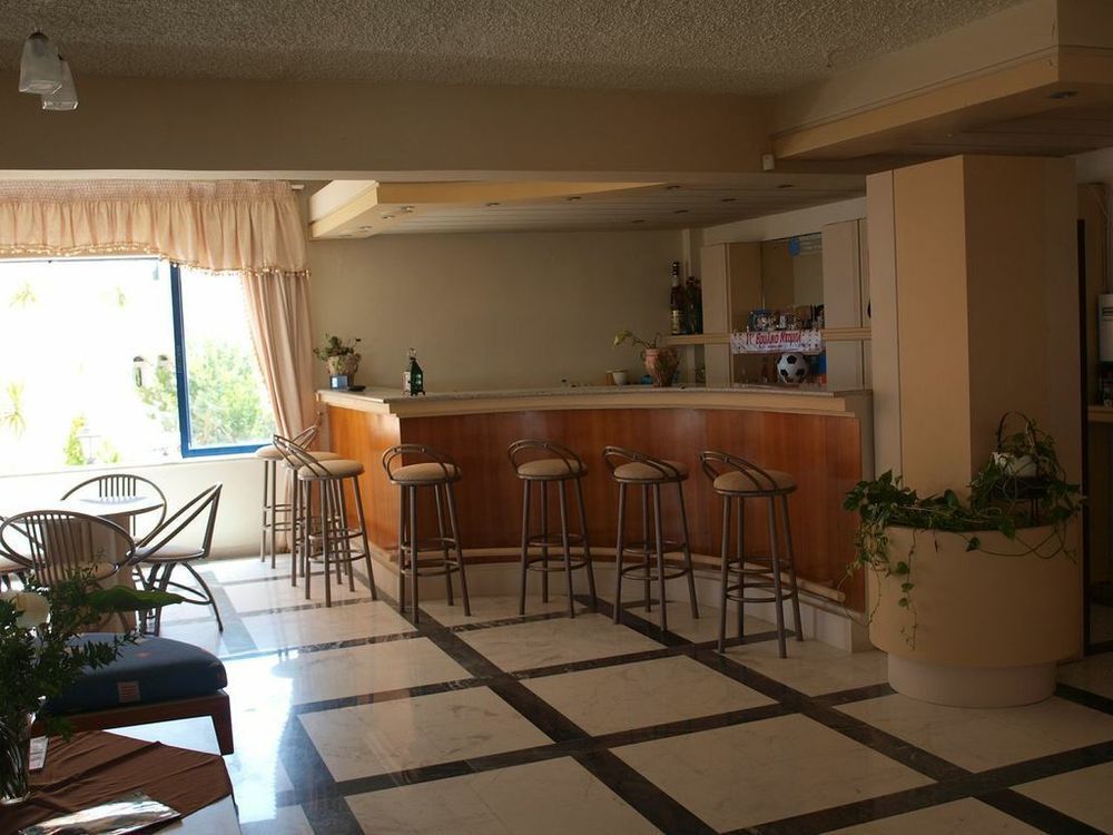 Hotel Haris On The Beach Agia Marina  Exterior photo