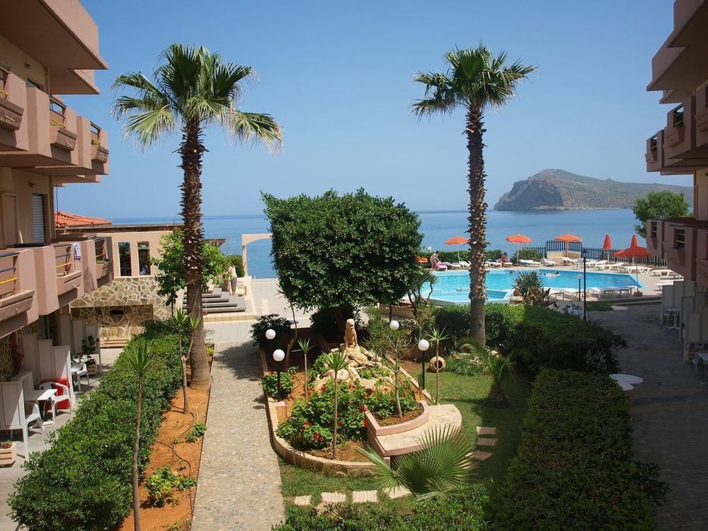 Hotel Haris On The Beach Agia Marina  Exterior photo