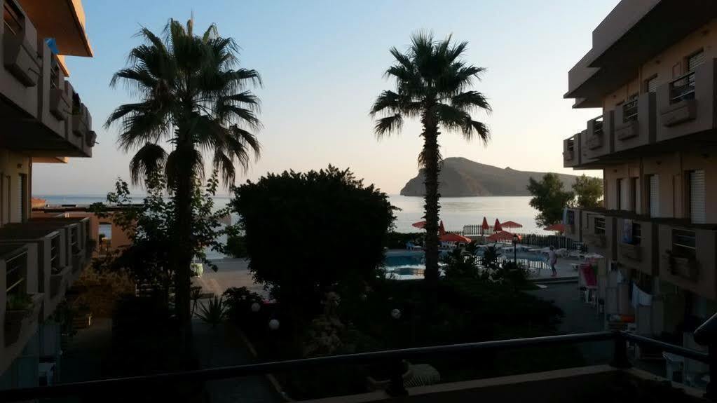 Hotel Haris On The Beach Agia Marina  Exterior photo